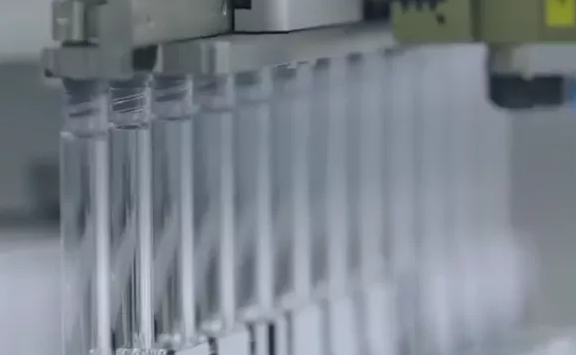 What Makes SCHOTT Glass So Pure?— From Raw Material to Pharmaceutical-Grade Precision